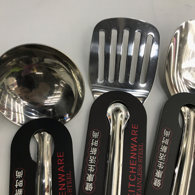 Stainless Steel Kitchenware 1.5cm Non-Magnetic Gold Key Hole Handle Anti-Scald Porridge Colander Spatula Leaking Long Tongue Spoon Can Be Customized Stainless Steel Kitchenware 1.5cm Non-Magnetic Gold Key Hole Handle Anti-Scald Porridge Colander Spatula Leaking Long Tongue Spoon Can Be Customized