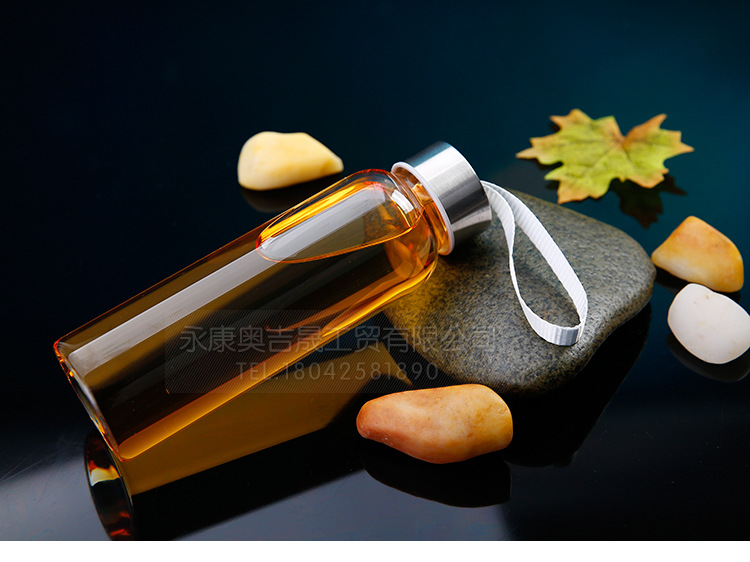 Factory Supply High Temperature Resistant Fashion Water Cup Portable Sports Water Bottle Creative Glass Cup Tea Cup Glass Logo