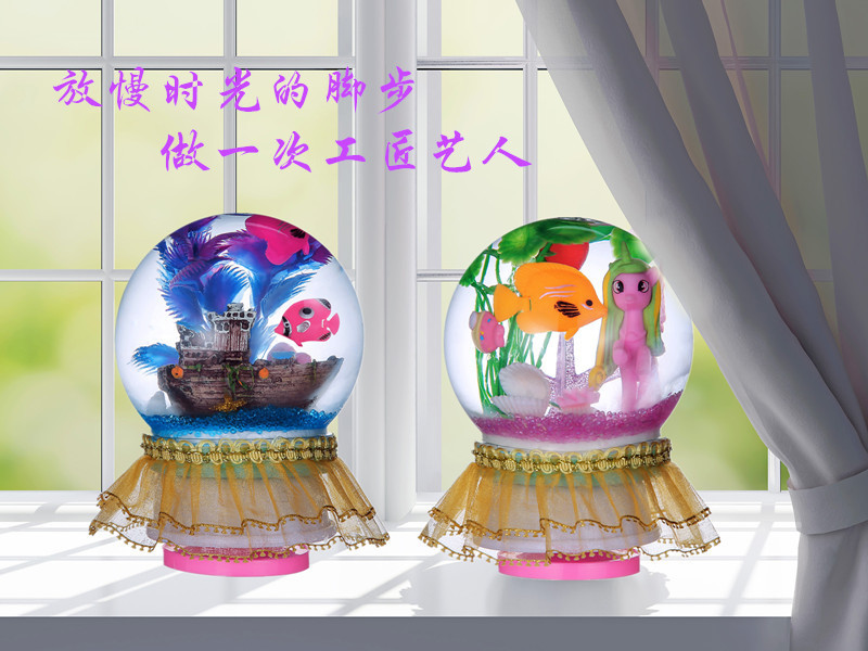 Factory Direct Sales Resin Crafts Christmas Crystal Ball Windshield Washer Fluid Ball Ornaments Parent-Child Interactive Holiday Gift Customization Factory Direct Sales Resin Crafts Christmas Crystal Ball Windshield Washer Fluid Ball Ornaments Parent-Child Interactive Holiday Gift Customization