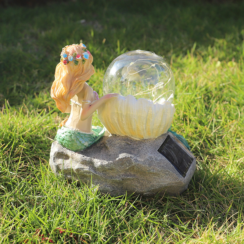 Garden Decorations American Luminous Christmas Crystal Ball Resin Crafts Mermaid Ornaments Wholesale New Year&#039;s Day Gifts
