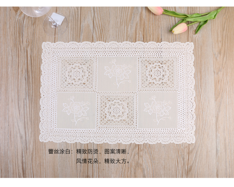 The hotel 's special PVC round bronzing decorative pad, western food pad, heat insulation, hollow out 30 * 45 cm, home environmental protection The hotel 's special PVC round bronzing decorative pad, western food pad, heat insulation, hollow out 30 * 45 cm, home environmental protection