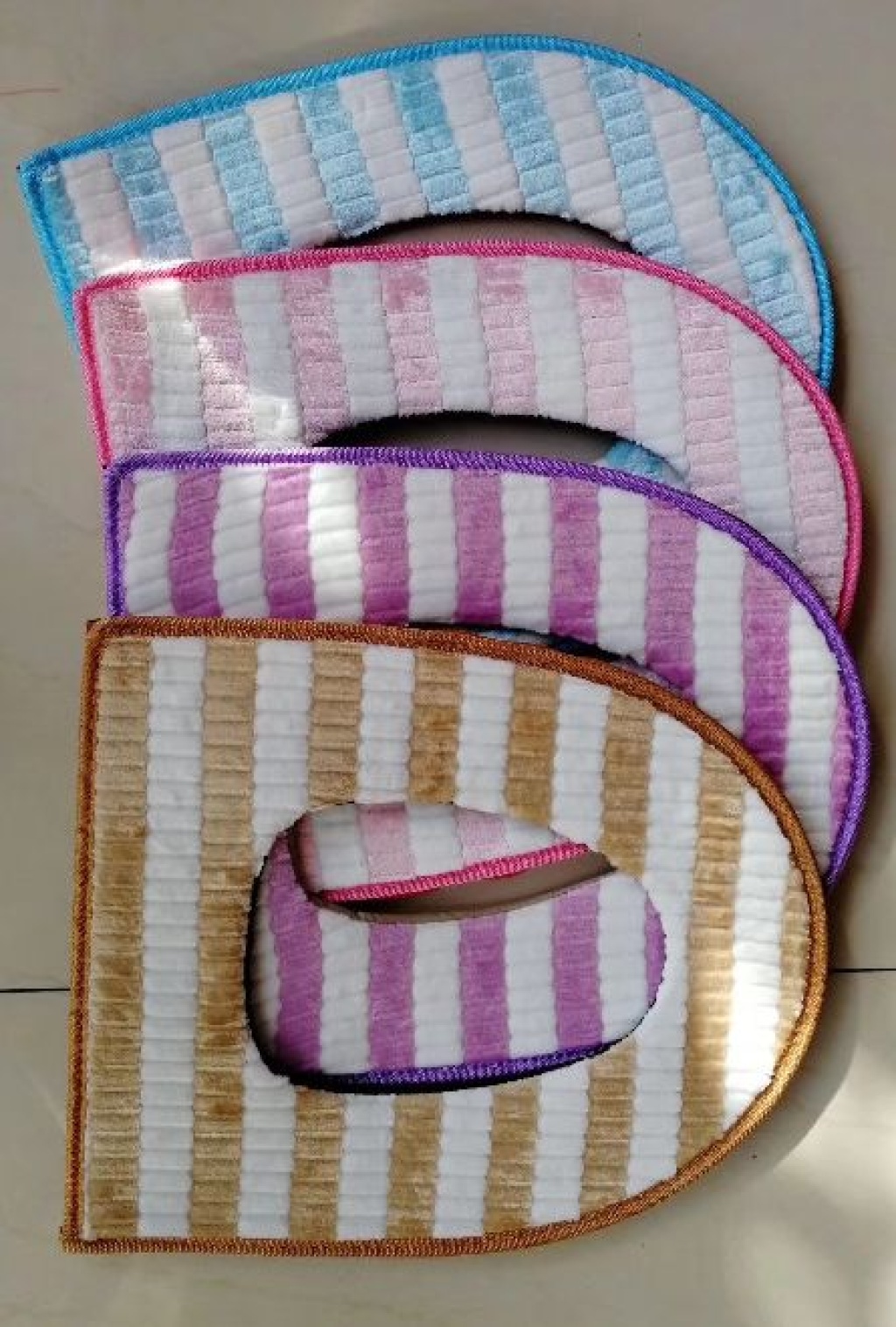 Daily Necessities Toilet Mat Super Soft Toilet Seat Cover Toilet Seat Cushion Four Seasons Toilet Mat Daily Necessities Toilet Mat Super Soft Toilet Seat Cover Toilet Seat Cushion Four Seasons Toilet Mat