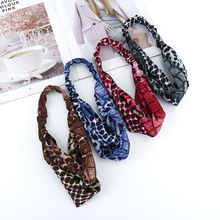Hot-selling Korean version of the classic fresh small dot hair band Joker Wave dot printing middle fork hair band Spot wholesale Hot-selling Korean version of the classic fresh small dot hair band Joker Wave dot printing middle fork hair band Spot wholesale