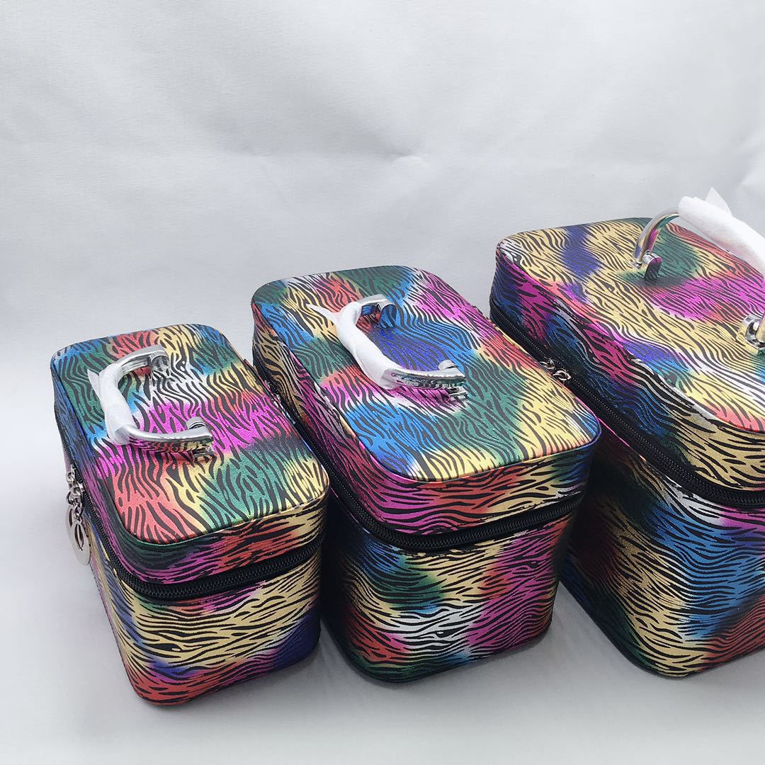 Factory Direct Sales Multifunctional Fish Scale Laser Square Cosmetic Case Three-Piece Portable Cosmetic Bag Waterproof Storage Bag Factory Direct Sales Multifunctional Fish Scale Laser Square Cosmetic Case Three-Piece Portable Cosmetic Bag Waterproof Storage Bag