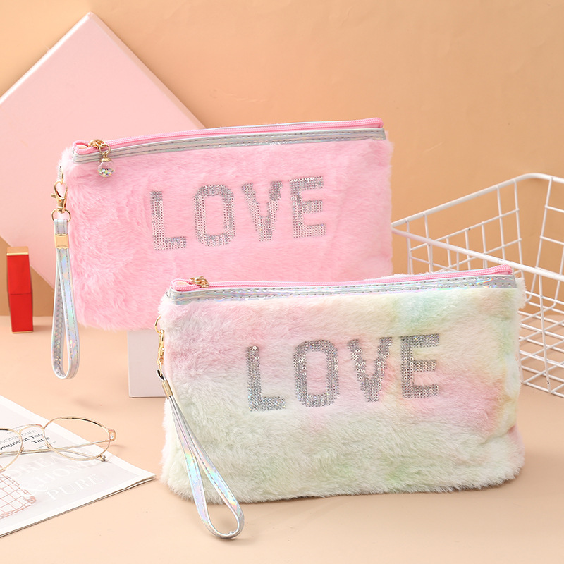 2021 New Plush Cosmetic Bag Women&#039;s Love Embroidered Hand Body Portable Women&#039;s Storage Bag Can Be Wholesale and Customized