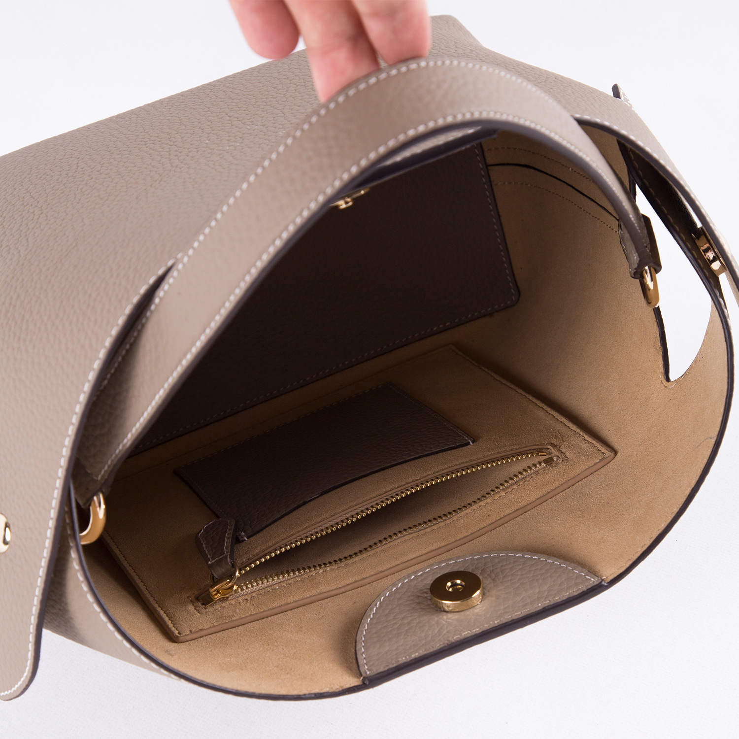 2022 Export to France Foreign Trade Niche Swan Baotou Layer Litchi Pattern Cowhide Tote Half-Handmade Commuter Women's Bag