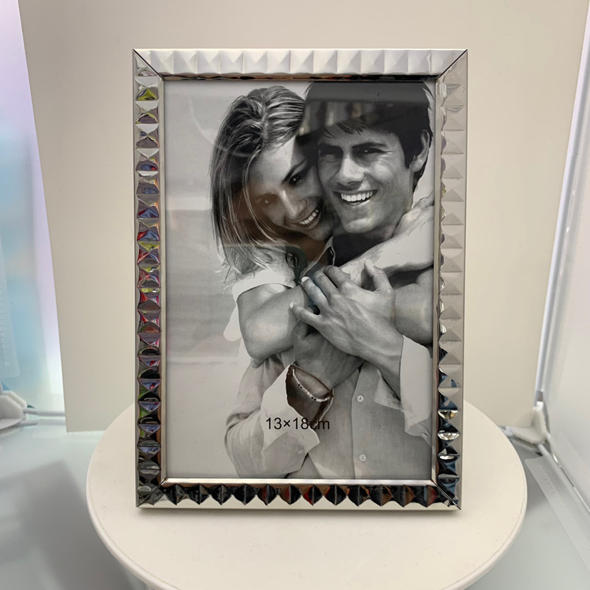 Tetris-Shaped Stainless Steel Glass Density Plate Creative Decoration Photo Crafts Metal Photo Frame Tetris-Shaped Stainless Steel Glass Density Plate Creative Decoration Photo Crafts Metal Photo Frame