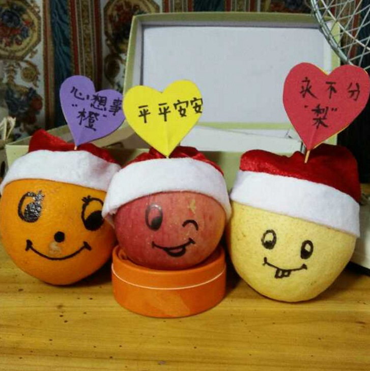 Christmas Hat Small Number Fruit Decoration Christmas Ornaments Red Wine Bottle Hat Electronic Velvet Logo Customization