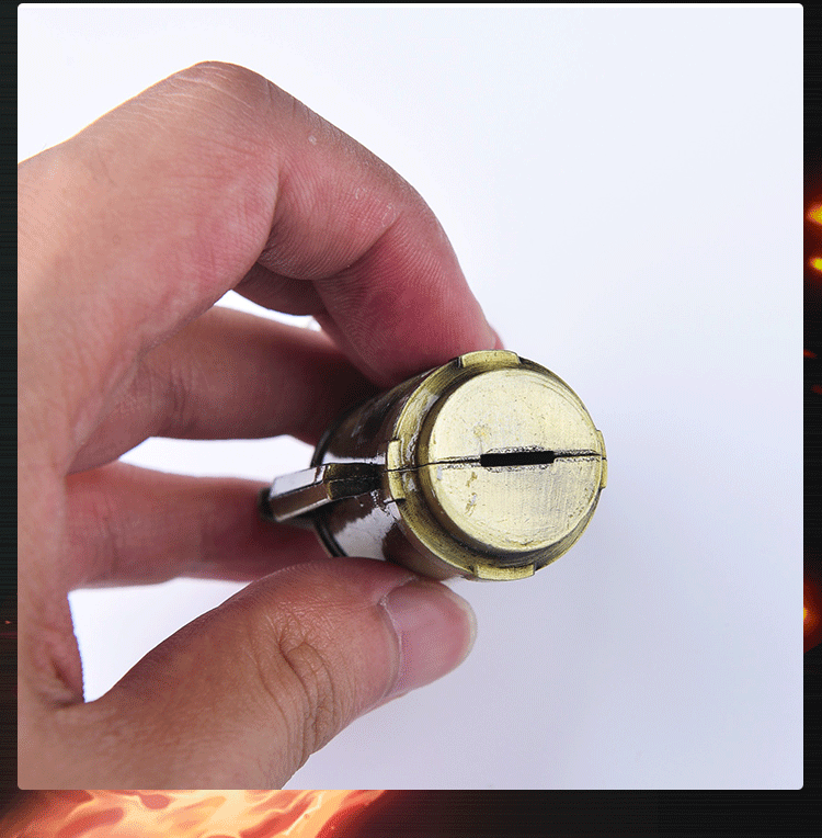 Campus Peripheral Hot Sale Alloy Weapon 6cm Fortress Backpack Schoolbag Grenade Skin Keychain Pendant Night