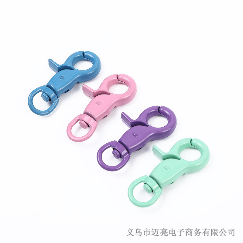 Manufacturers Supply Olecranon Buckle, Lobster Buckle, Melon Seed Hook, Puppy Buckle, Small Lobster Hook and Other Luggage and Crafts Keychain