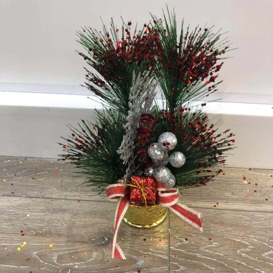 Christmas gift set a pine needle tree miniature pine Christmas Christmas tree flowerpot imitation tree Christmas gift set a pine needle tree miniature pine Christmas Christmas tree flowerpot imitation tree