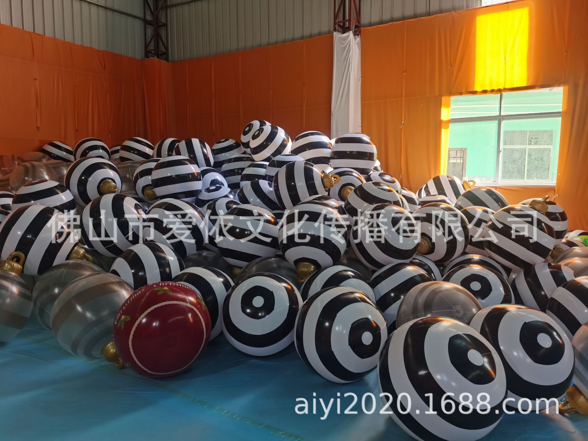 Christmas Jewelry Ball Outdoor Fun Holiday Atmosphere Crafts PVC Inflatable Toy Ball Independent Station Cross-Border Hot