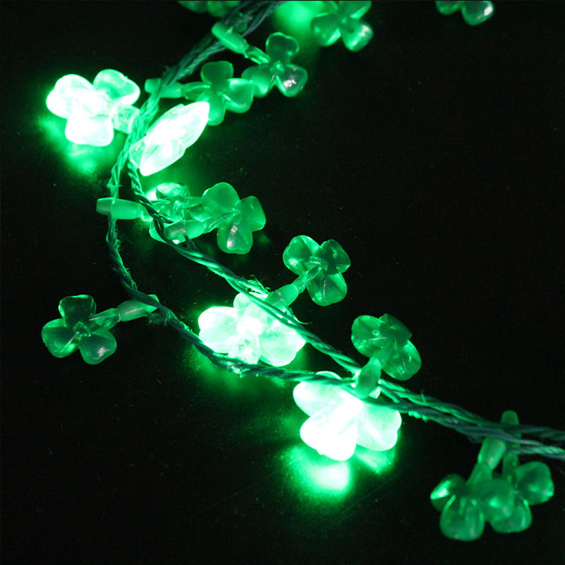 ZD Halloween Christmas Party Supplies Factory Direct Sales Foreign Trade Popular Style Luminous Led Clover Necklace ZD Halloween Christmas Party Supplies Factory Direct Sales Foreign Trade Popular Style Luminous Led Clover Necklace