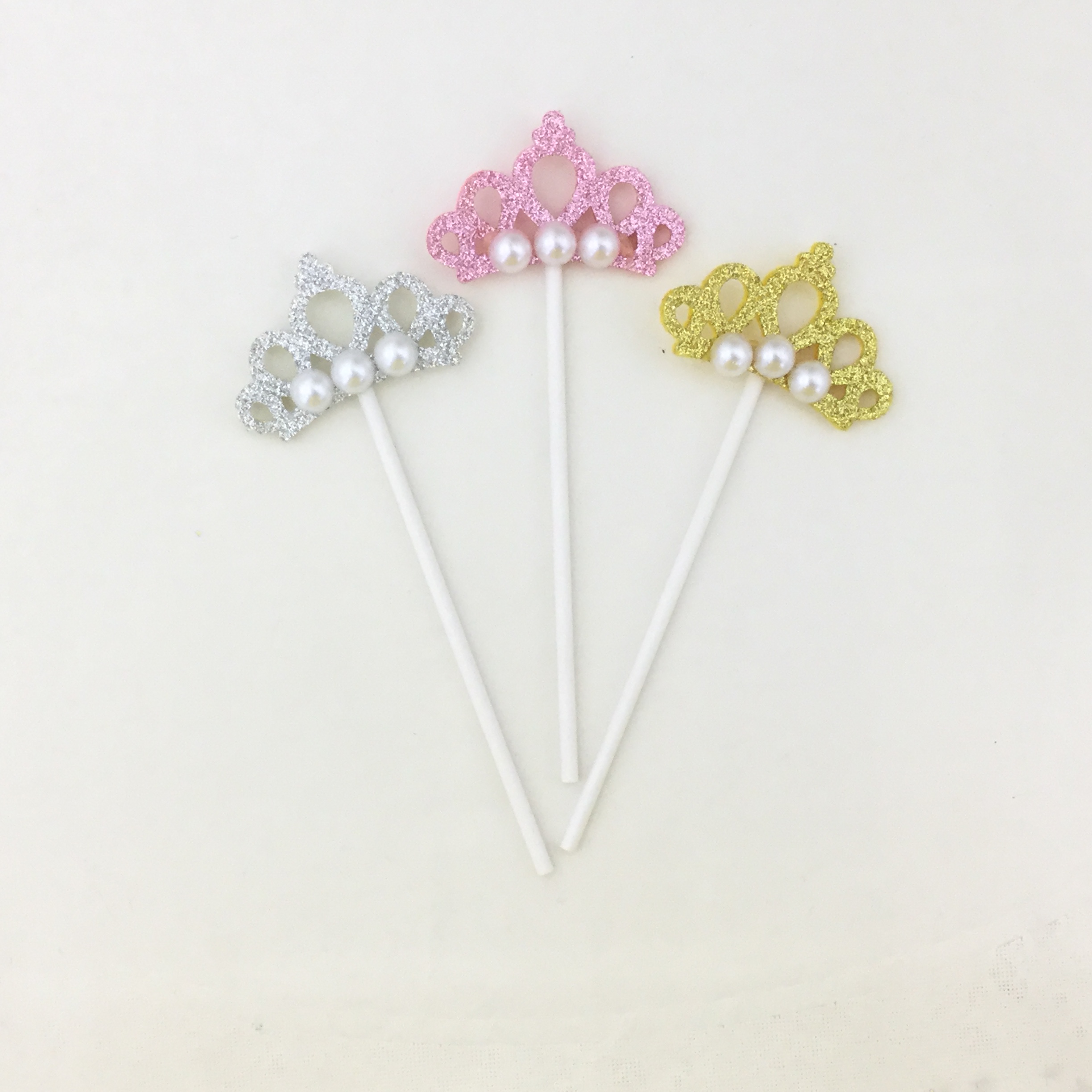 Manufacturers direct sale party supplies birthday decoration pearl crown cake plug - in crown plug - in Manufacturers direct sale party supplies birthday decoration pearl crown cake plug - in crown plug - in