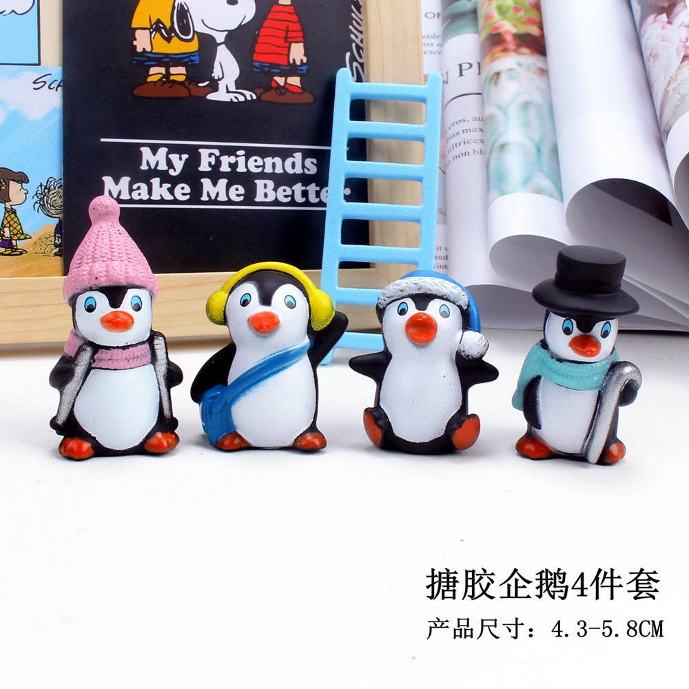 Vinyl Penguin 4-Piece Set Winter Clothes Penguin Cake Decoration Christmas Ice and Snow Theme Baking Dress up Fish Tank Decoration