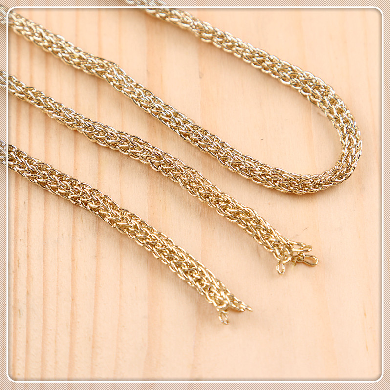 Gold and Silver Thread Clothing Tag Card Pendant Gift Bag Wedding Invitation Card Hang Rope Liquor Licensing Inelastic Thread Gold and Silver Thread Clothing Tag Card Pendant Gift Bag Wedding Invitation Card Hang Rope Liquor Licensing Inelastic Thread
