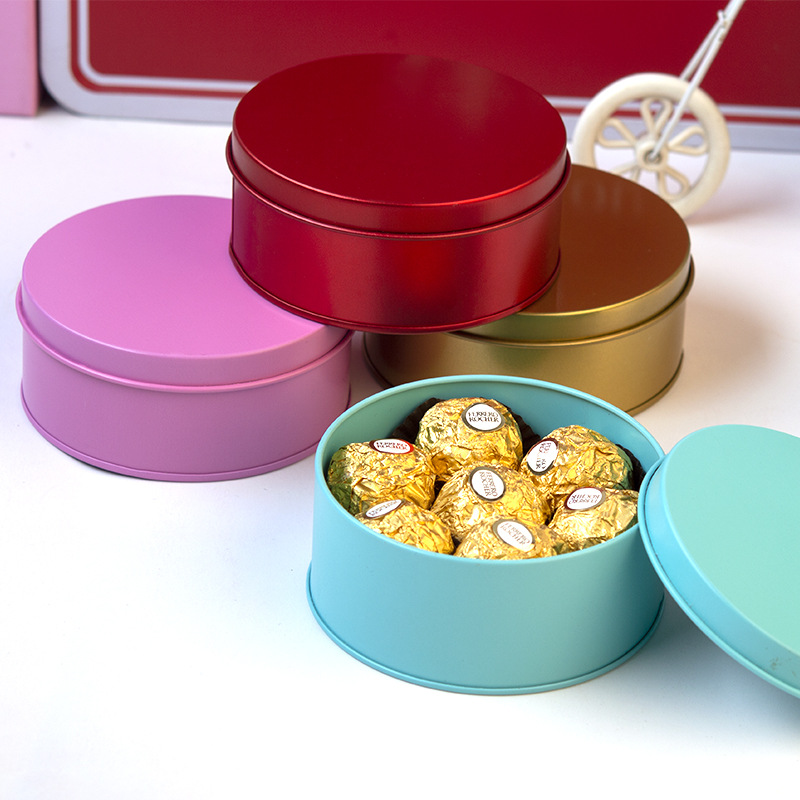 European Creative Wedding Supplies Tinplate Wedding Candies Box Gift Candy Box 10cm round Iron Box Wholesale