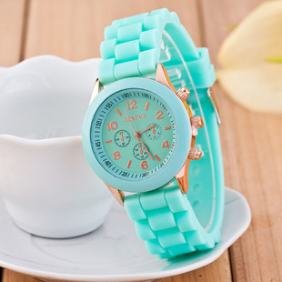 New AliExpress Men's Quartz Wrist Watch Couple Watch a Pair of Women's Watches Casual Fashion Mesh Strap Watch Ladies New AliExpress Men's Quartz Wrist Watch Couple Watch a Pair of Women's Watches Casual Fashion Mesh Strap Watch Ladies