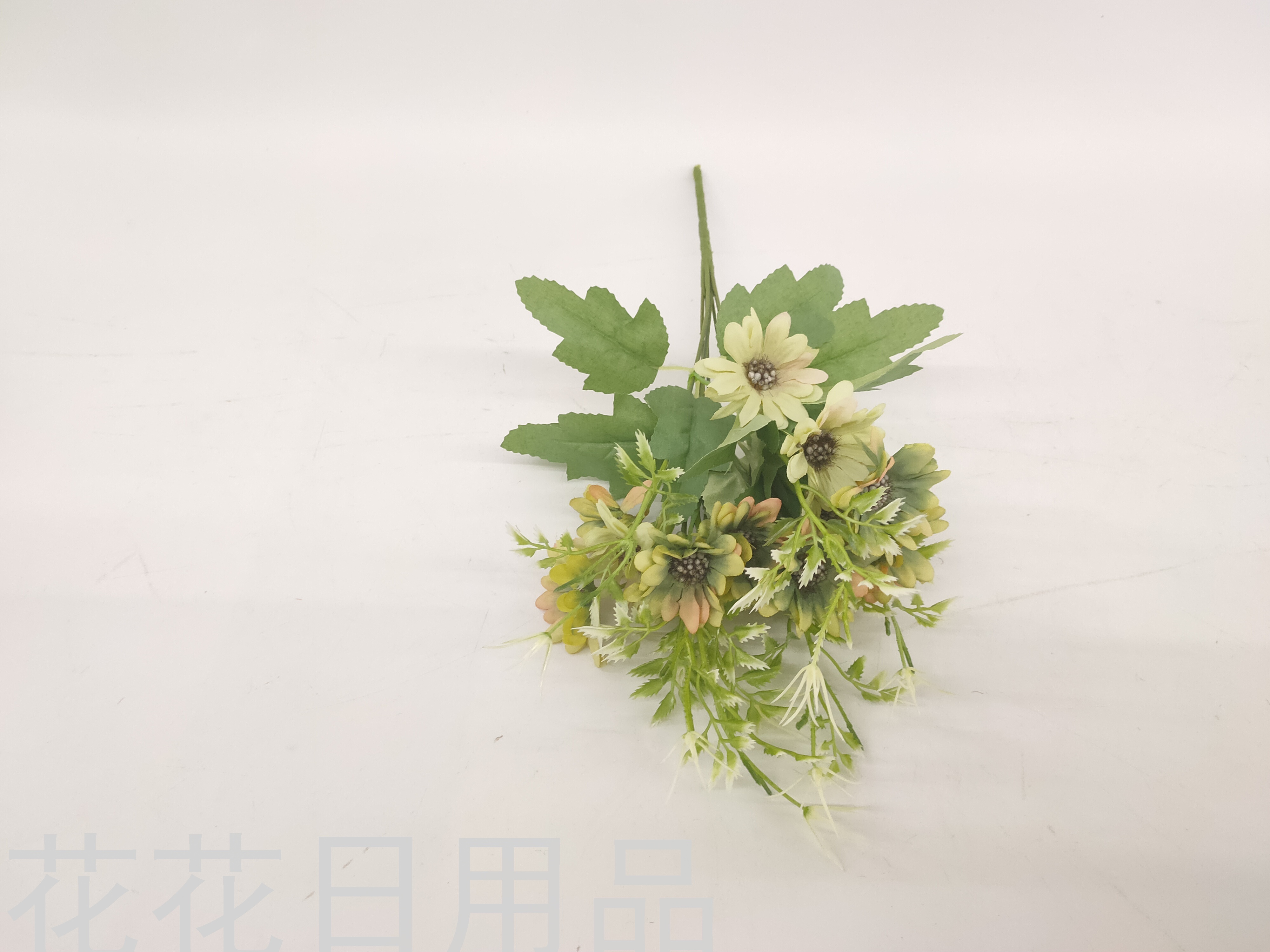 New Single Branch Flower 7-Head Colorful Chrysanthemum African Chrysanthemum Decorative Artificial Flower Accessories New Single Branch Flower 7-Head Colorful Chrysanthemum African Chrysanthemum Decorative Artificial Flower Accessories