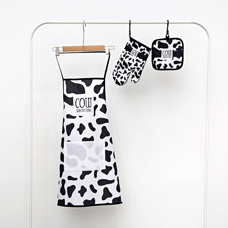 Custom oven gloves and waterproof apron place mat three-piec