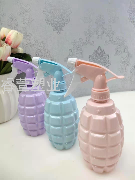 Sprinkling Can Pp Plastic Watering Sprayer Hand Pressure Sprinkler Sprinkling Can Adjustable Pearlescent Color New Color Sprinkling Can Pp Plastic Watering Sprayer Hand Pressure Sprinkler Sprinkling Can Adjustable Pearlescent Color New Color