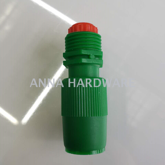Plastic sprayer head bullet head plastic 4 minute sprayer head garden lawn green sprayer head Plastic sprayer head bullet head plastic 4 minute sprayer head garden lawn green sprayer head