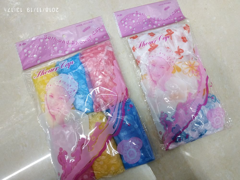 Disposable shower cap PE head cover household hotel shower cap Disposable shower cap PE head cover household hotel shower cap