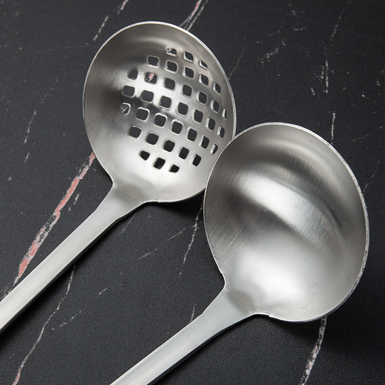 201 Stainless Steel Hot Pot Spoon Home Ladle Thickened Soup Spoon Colander Kitchen for Scooping up Porridge Soup Ladle Cooking Kitchenware Set 201 Stainless Steel Hot Pot Spoon Home Ladle Thickened Soup Spoon Colander Kitchen for Scooping up Porridge Soup Ladle Cooking Kitchenware Set