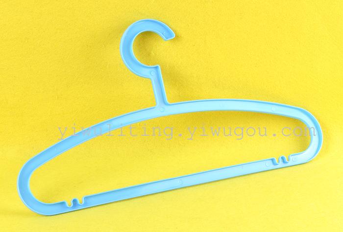 Simple Plastic windbreaker racks clothing store Seamless Skidless clothes hang air clothes breech-Rack Hangers Simple Plastic windbreaker racks clothing store Seamless Skidless clothes hang air clothes breech-Rack Hangers