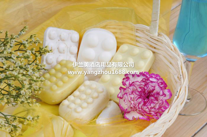 Hotel Guest Room Disposable Supplies Bar Soap Bathing Place Transparent Wash Soap Factory Direct Sales Hotel Guest Room Disposable Supplies Bar Soap Bathing Place Transparent Wash Soap Factory Direct Sales