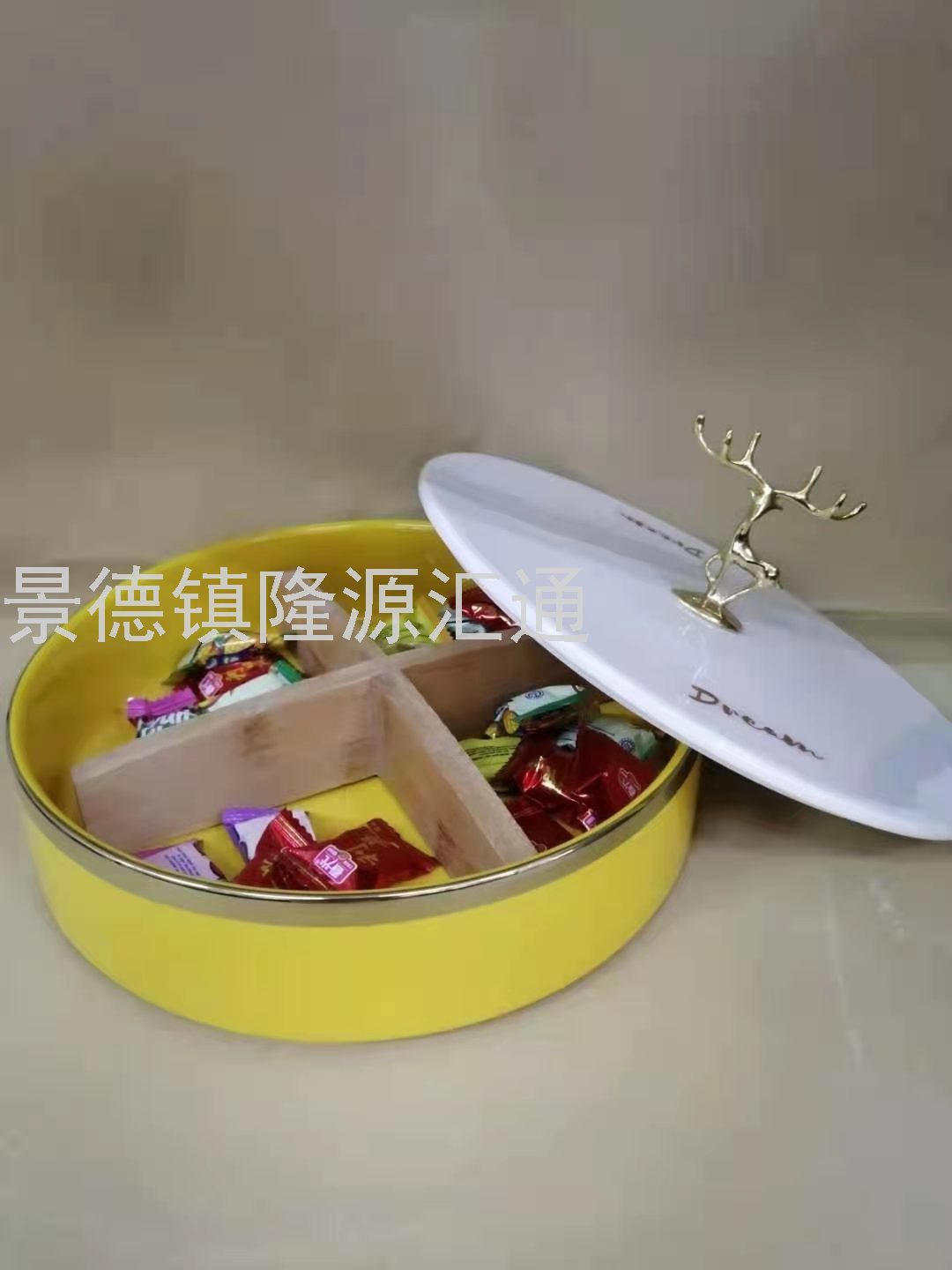 European-Style Ceramic Nut Plate Divided Fruit Plate Petals Dried Fruit Tray Living Room Restaurant Ideas Cake Plate