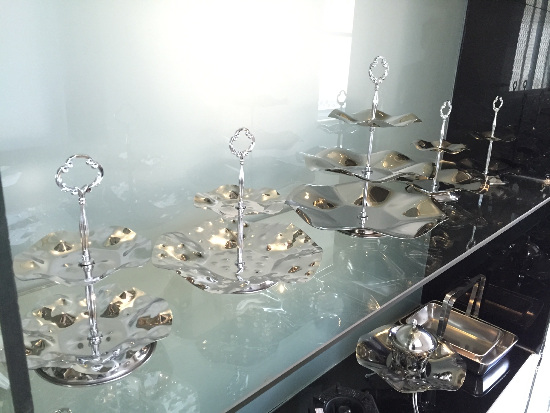 Hotel supplies stainless steel fruit tray saucer-shaped double layer fruit tray stainless steel kitchenware