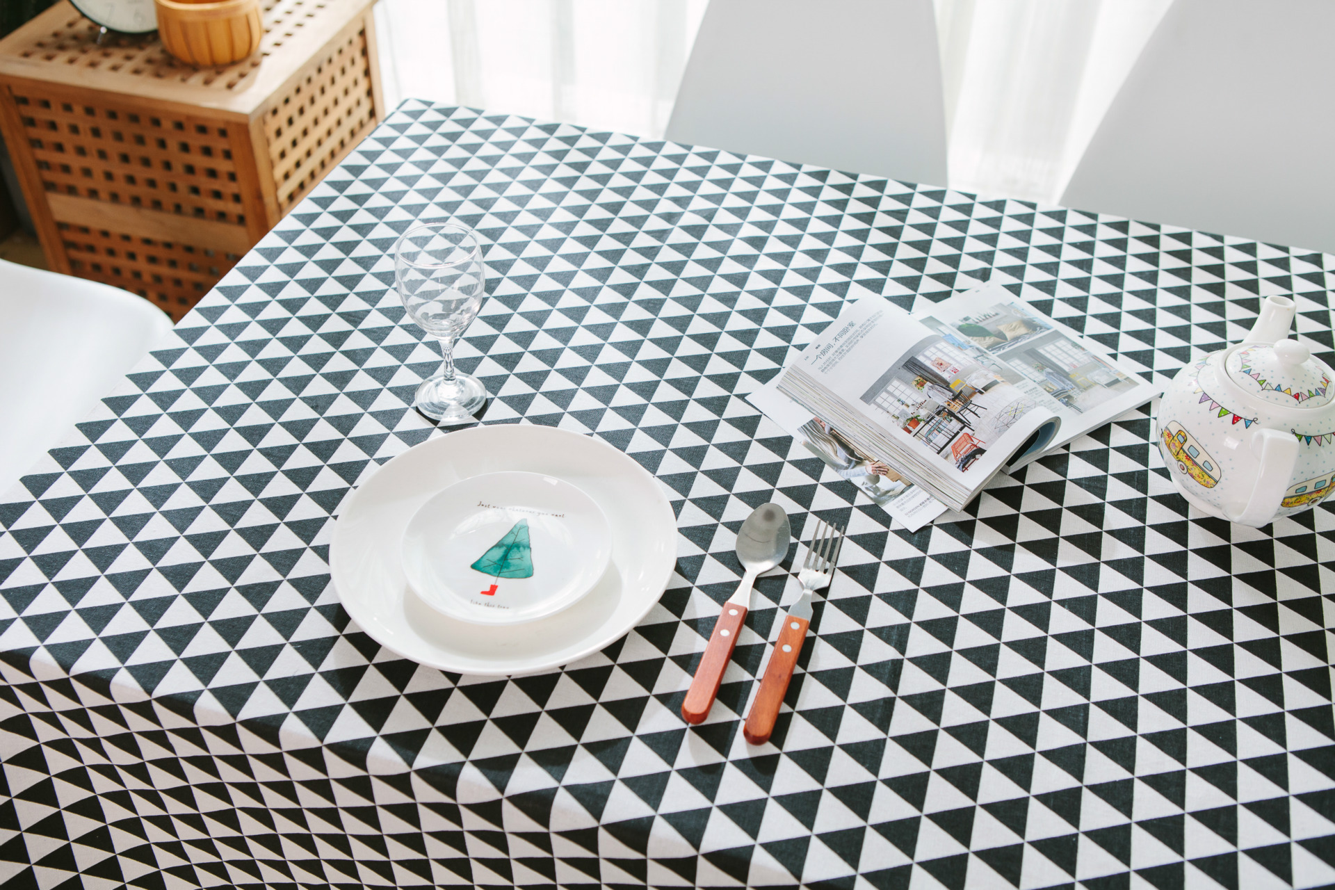 Geometric black triangle tablecloth waterproof linen European tablecloth table cloth Geometric black triangle tablecloth waterproof linen European tablecloth table cloth