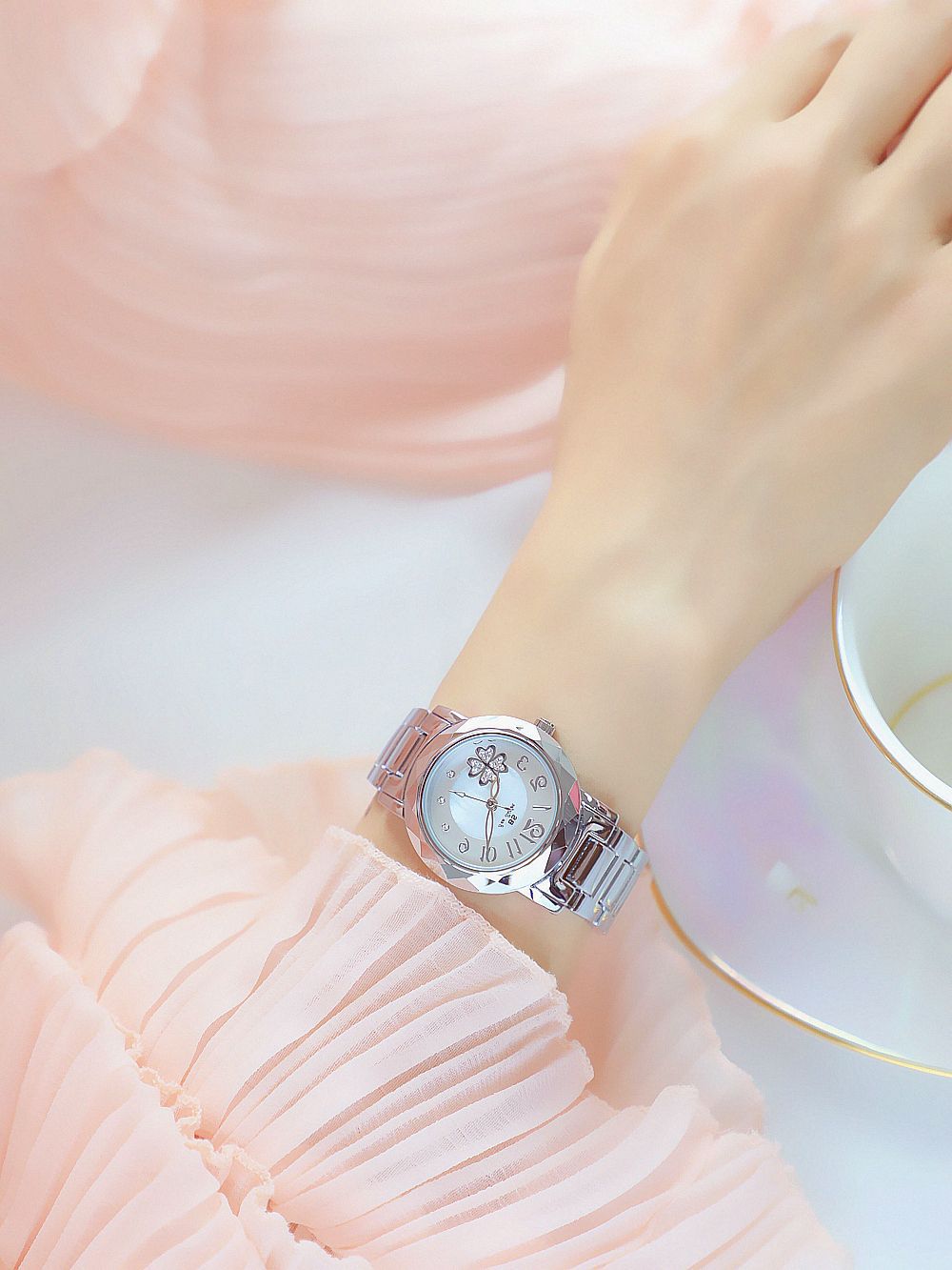 BS New Arrival Hot Sale Watch Factory Direct Sales Foreign Trade Linked List Customization Women's Watch Full of Diamonds One Piece Dropshipping Fa1481