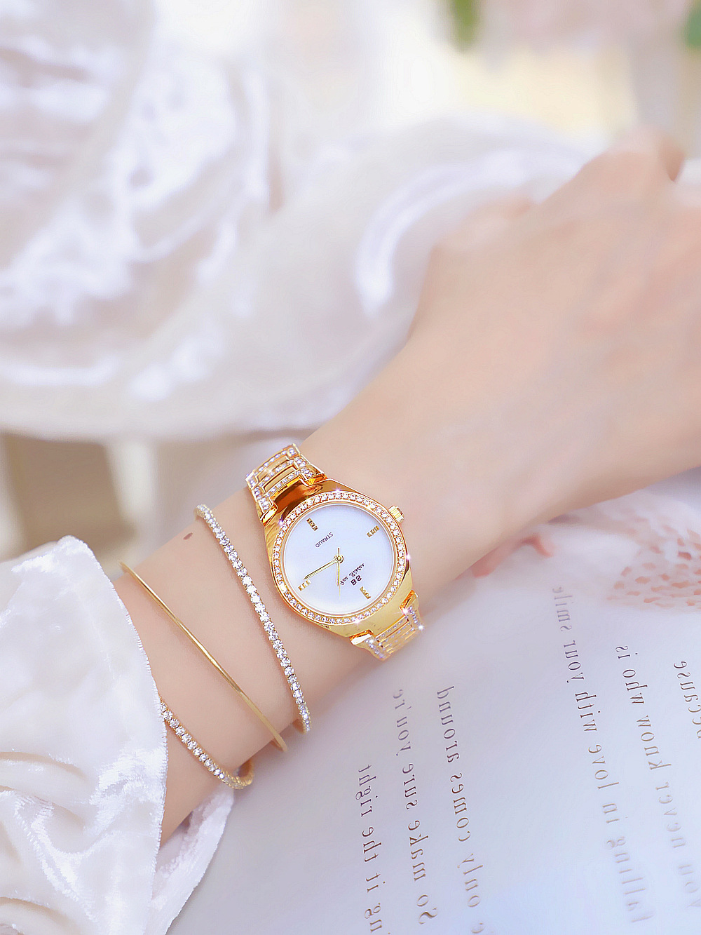 BS New Arrival Hot Sale Watch Factory Direct Sales Foreign Trade Linked List Customization Women's Watch Full of Diamonds One Piece Dropshipping Fa1641