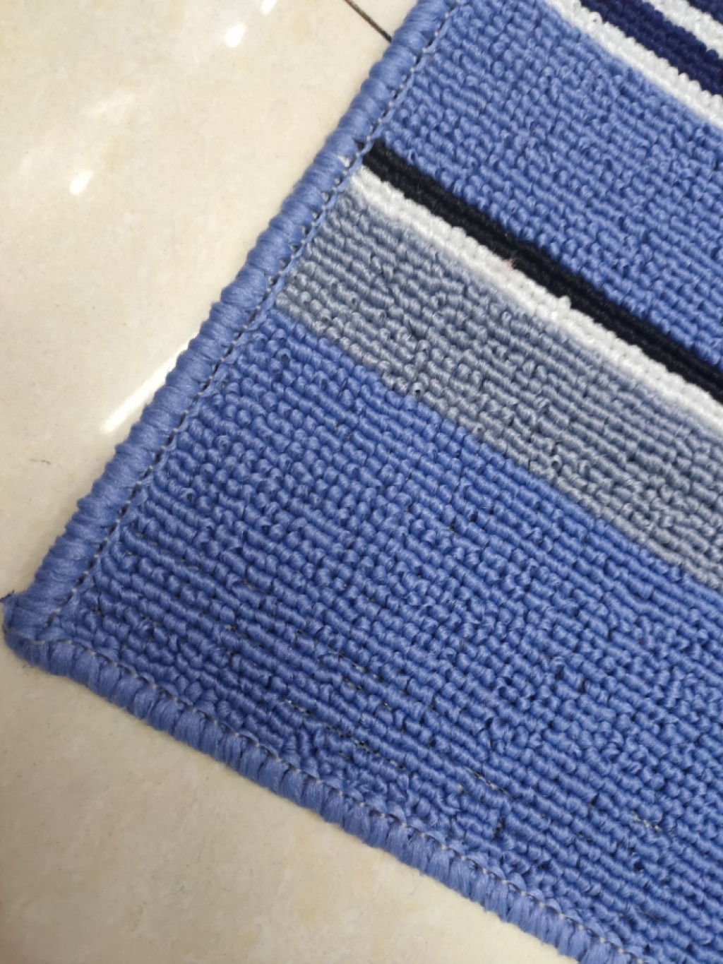 Color non-slip latex carpet door mat is available in all sizes Color non-slip latex carpet door mat is available in all sizes