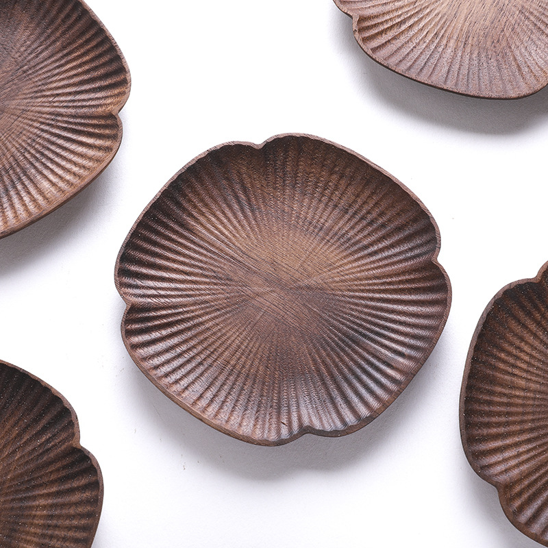 Factory Direct Sales Solid Wood Coaster Black Walnut Four-Leaf Clover Coaster Beech Texture Coaster Cup Saucer Heat Proof Mat