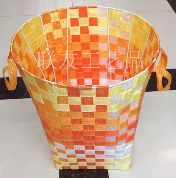 Debris basket of hand weaving, silk laundry baskets, packed with storage baskets, handwoven laundry bins Debris basket of hand weaving, silk laundry baskets, packed with storage baskets, handwoven laundry bins