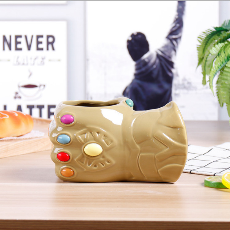 Individual Porcelain Mug Avengers 3D Thanos Unlimited Gloves Cup Five Colors Stick-on Crystals Large Capacity Drinking Cup Individual Porcelain Mug Avengers 3D Thanos Unlimited Gloves Cup Five Colors Stick-on Crystals Large Capacity Drinking Cup