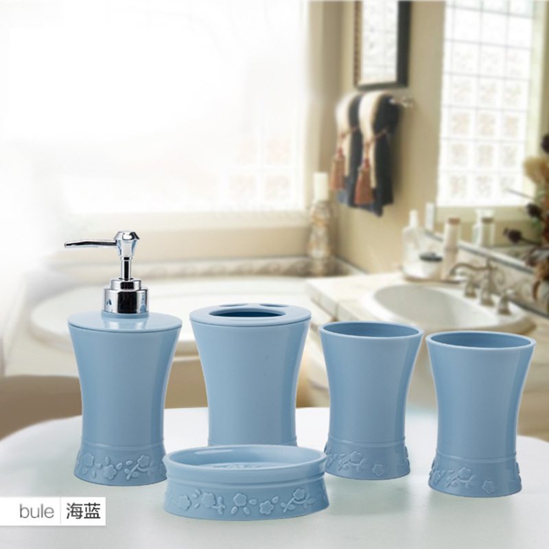 The plastic bath gargle set of five pieces European carved bath gargle set wholesale