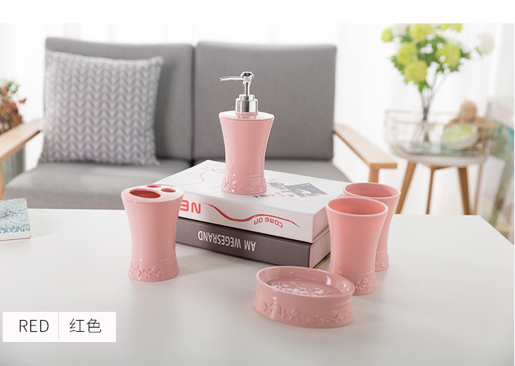 The plastic bath gargle set of five pieces European carved bath gargle set wholesale The plastic bath gargle set of five pieces European carved bath gargle set wholesale
