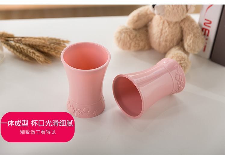 The plastic bath gargle set of five pieces European carved bath gargle set wholesale The plastic bath gargle set of five pieces European carved bath gargle set wholesale