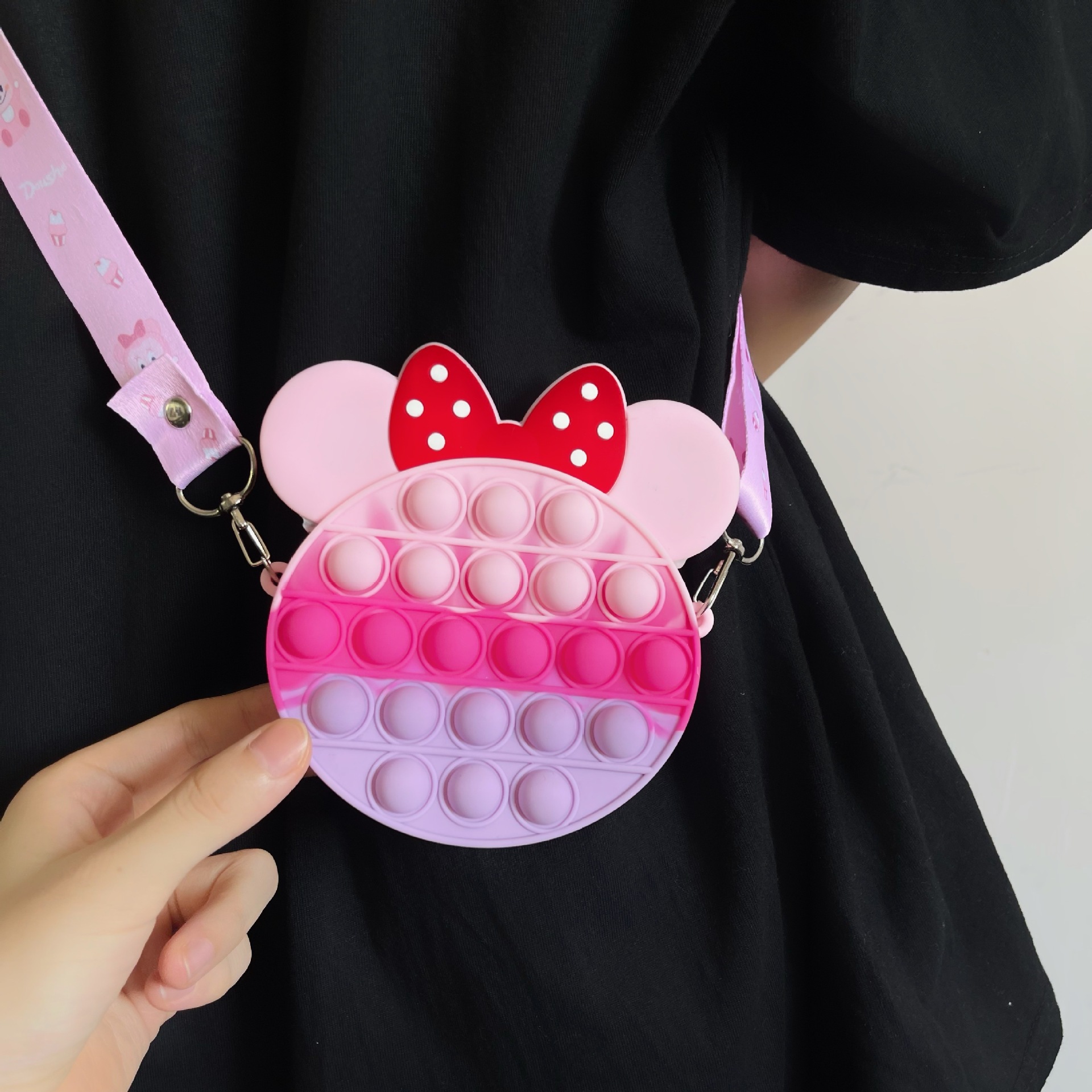 Japan and South Korea Cute Fashion Silicone Children Bubble Mickey Minnie Coin Purse Crossbody Girl Lipstick Key Storage Bag Japan and South Korea Cute Fashion Silicone Children Bubble Mickey Minnie Coin Purse Crossbody Girl Lipstick Key Storage Bag