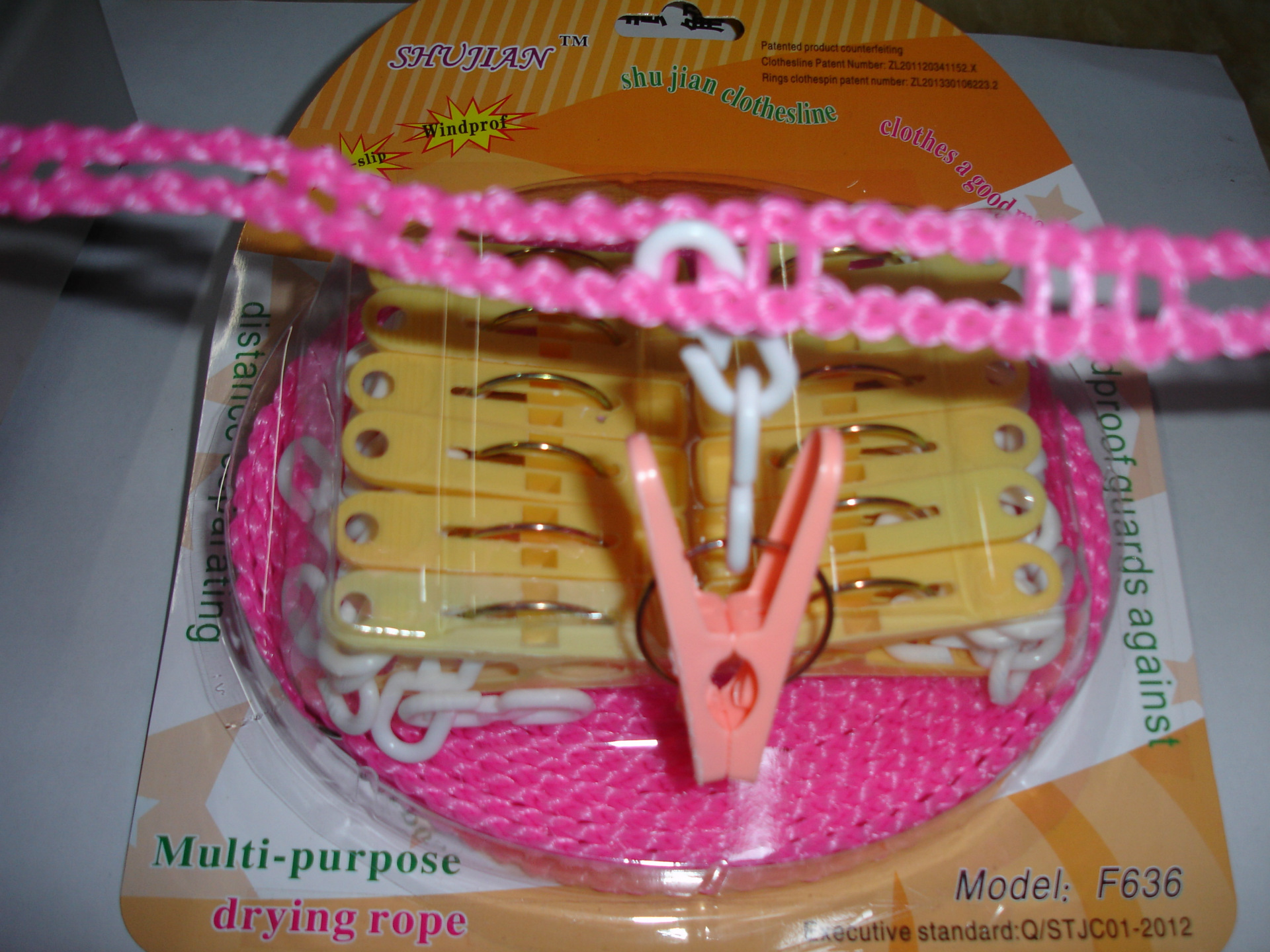 in the production of new plastic clip clothesline with PEG windproof and antiskid clothesline outdoor clothesline in the production of new plastic clip clothesline with PEG windproof and antiskid clothesline outdoor clothesline