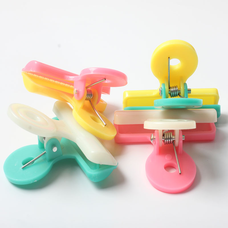 Plastic Clip Two-Color File round Color Ticket Clips Material Storage Mosquito plastic clip Plastic Clip Two-Color File round Color Ticket Clips Material Storage Mosquito plastic clip