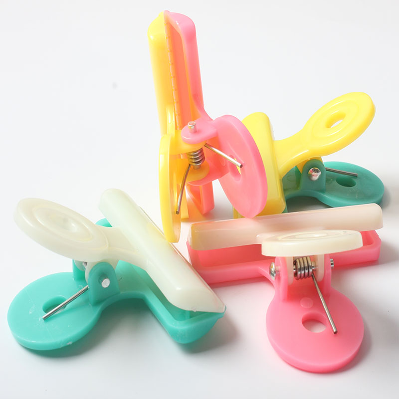 Plastic Clip Two-Color File round Color Ticket Clips Material Storage Mosquito plastic clip Plastic Clip Two-Color File round Color Ticket Clips Material Storage Mosquito plastic clip