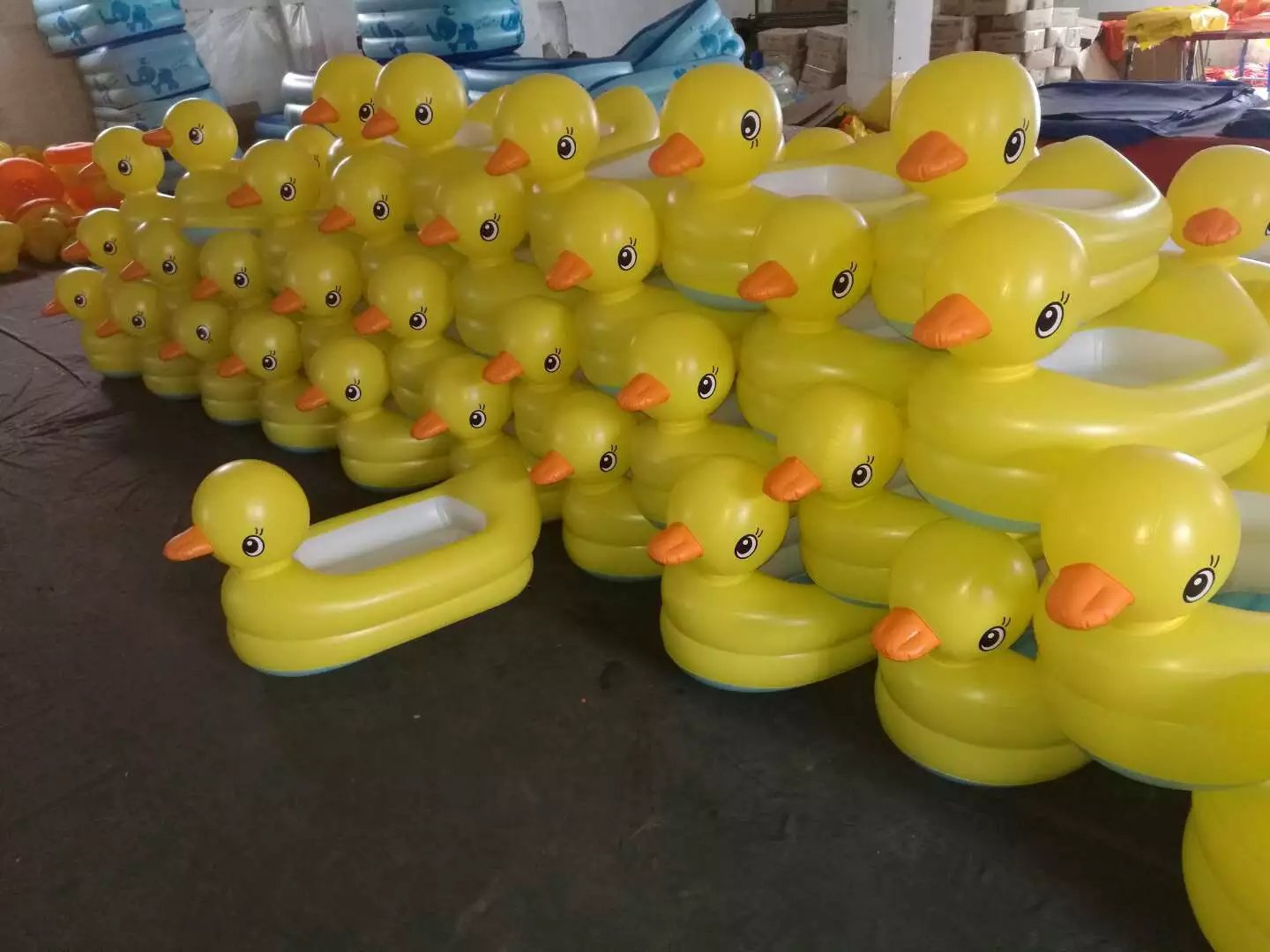 Small Yellow Duck Baby inflatable baby learn to sit CHAIR BB dining Chair bath stool folding portable toy