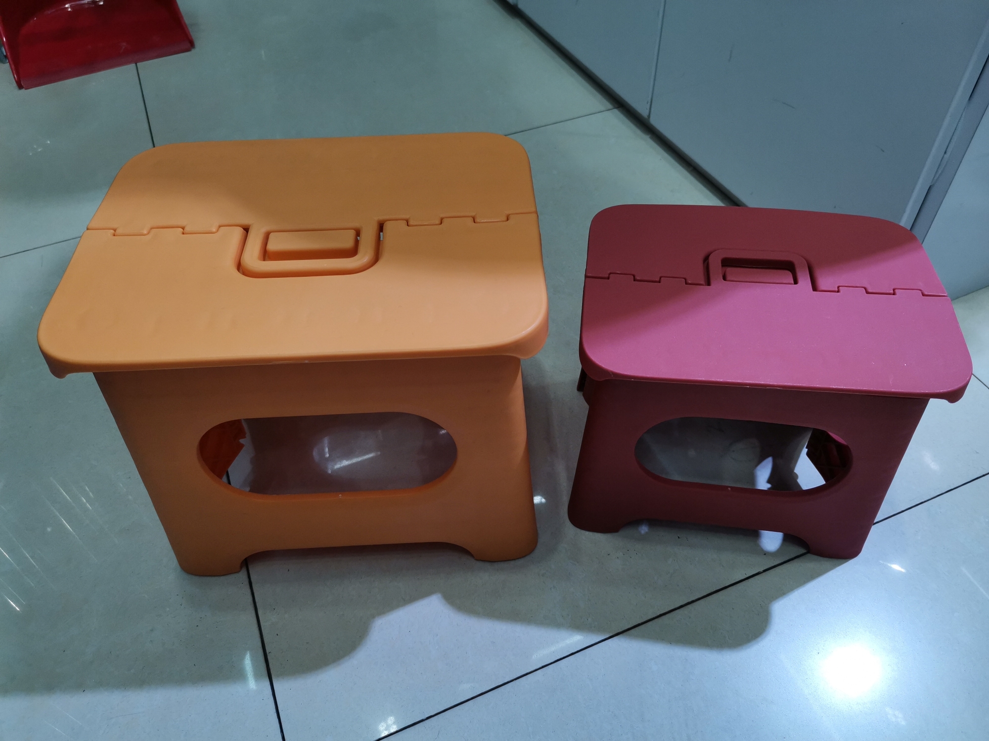 0170-Size Folding Stool