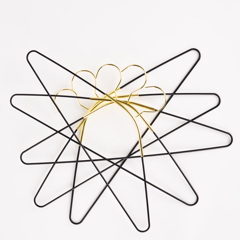 Black Gold Iron Plating Metal Hanger Light Luxury Clothes Hanger Widened Non-Slip Clothing Hanger Clothes Hook Display Drying Rack Black Gold Iron Plating Metal Hanger Light Luxury Clothes Hanger Widened Non-Slip Clothing Hanger Clothes Hook Display Drying Rack