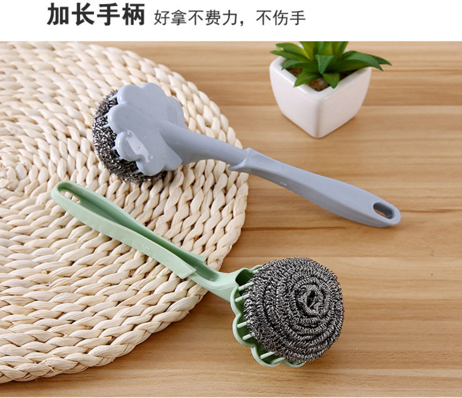 Wire ball brush with handle wash the dishes wash the pan clean brush kitchen plum blossom pan brush clean the ball Wire ball brush with handle wash the dishes wash the pan clean brush kitchen plum blossom pan brush clean the ball